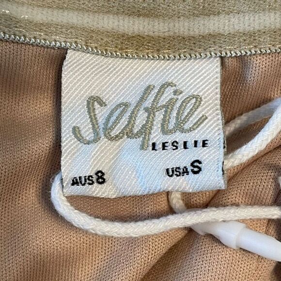 Selfie Leslie Dreamy Off The Shoulder Dress Ivory Tan Lace High Low Ruffle S - Picture 9 of 13